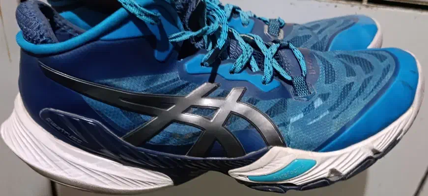 کفش والیبال متارایز سایز44.45|کیف، کفش، کمربند|الشتر, |دیوار