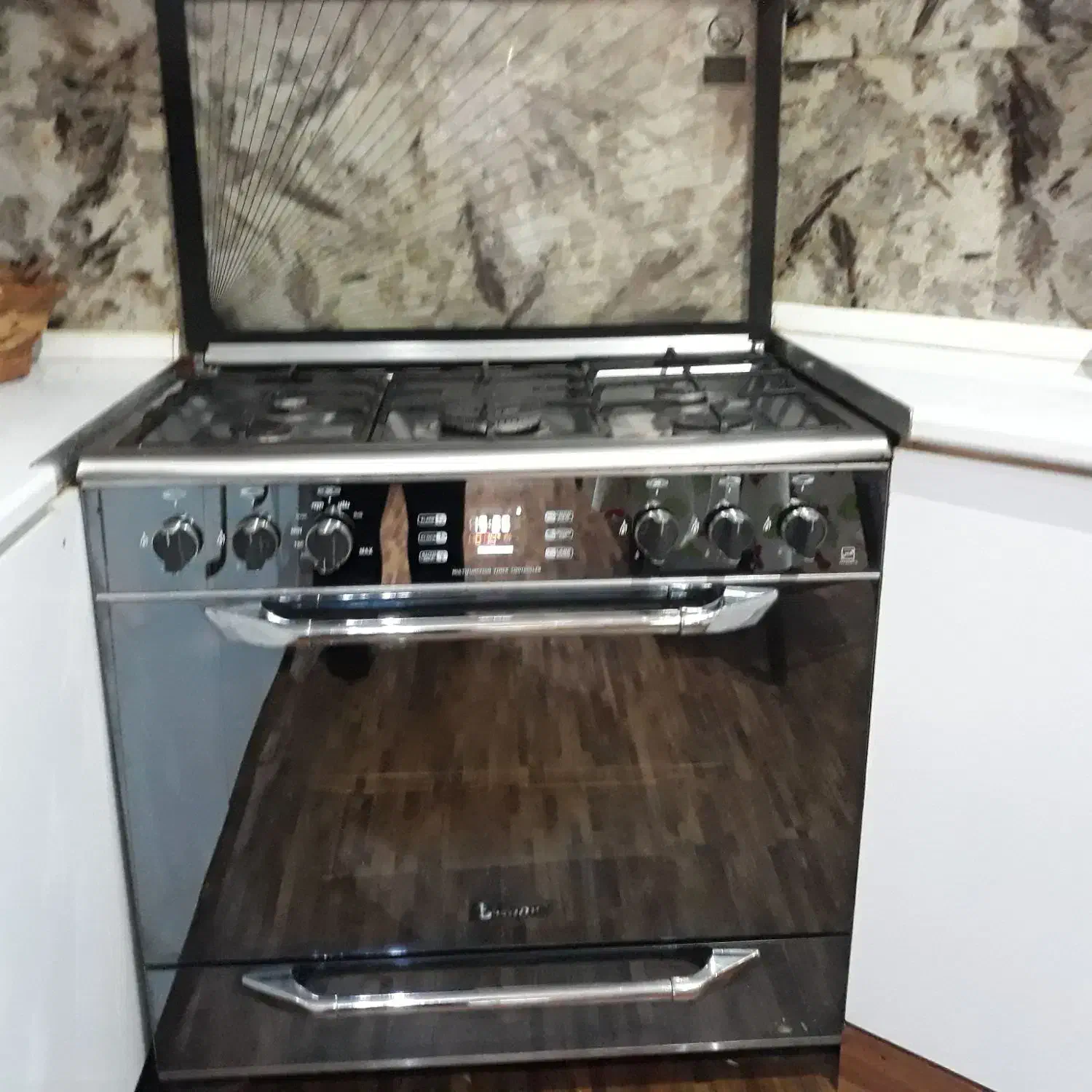 فروش  فوری  فرگاز|اجاق گاز و لوازم برقی پخت‌وپز|شاهین‌شهر, خبرنگار|دیوار