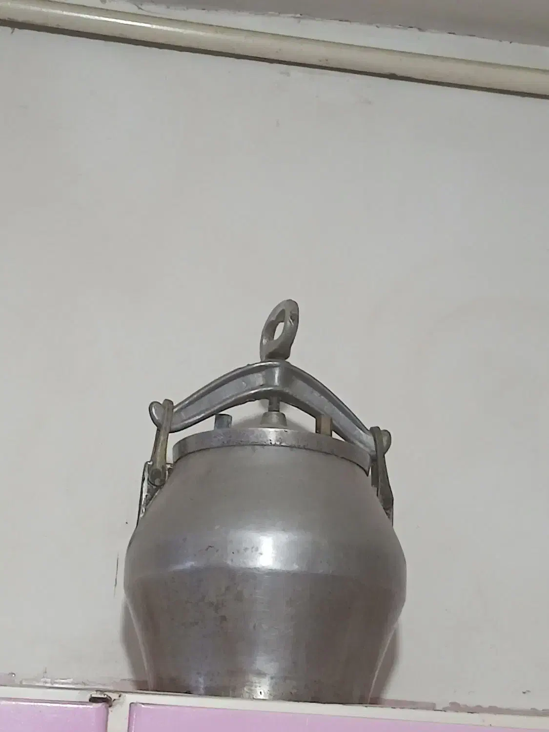 زود پز ده لیتری چدن قدیمی جنس عالی سالم|ظروف پخت‌وپز|مسجد سلیمان, |دیوار