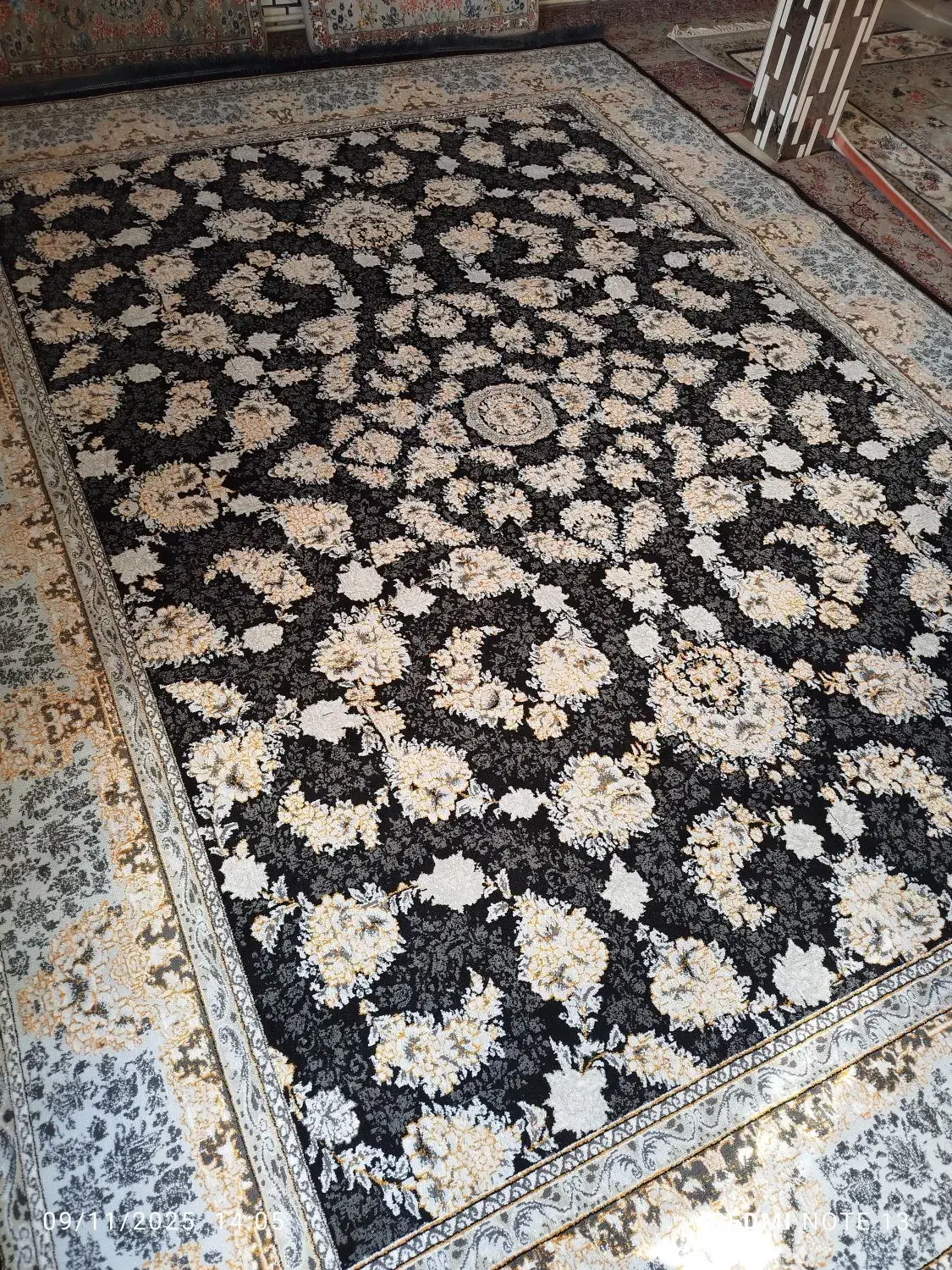 ۴تخته فرش ۱۲متری ۷۰۰شانه با تراکم ۲۵۵۰|فرش|کوهدشت, |دیوار