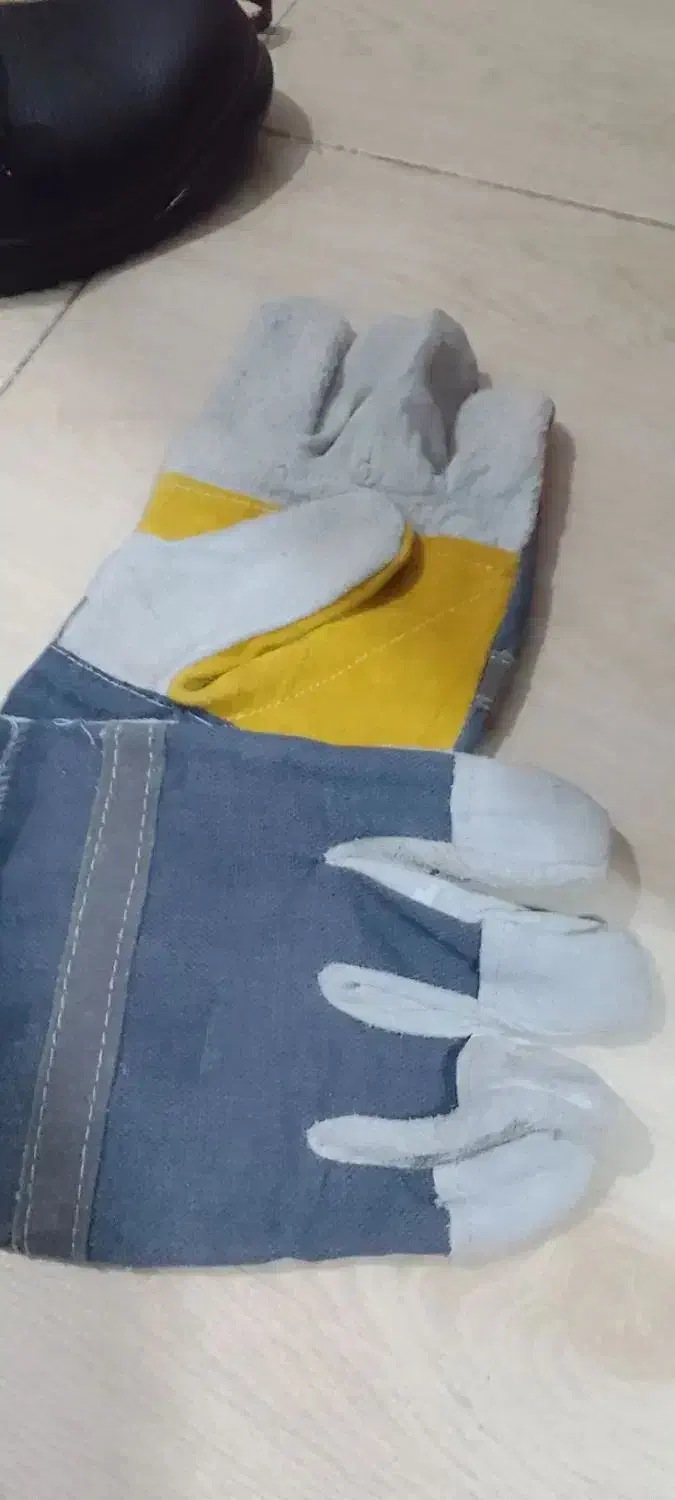 .دستکش|قطعات یدکی و لوازم جانبی|رشت, پاره بیجار|دیوار