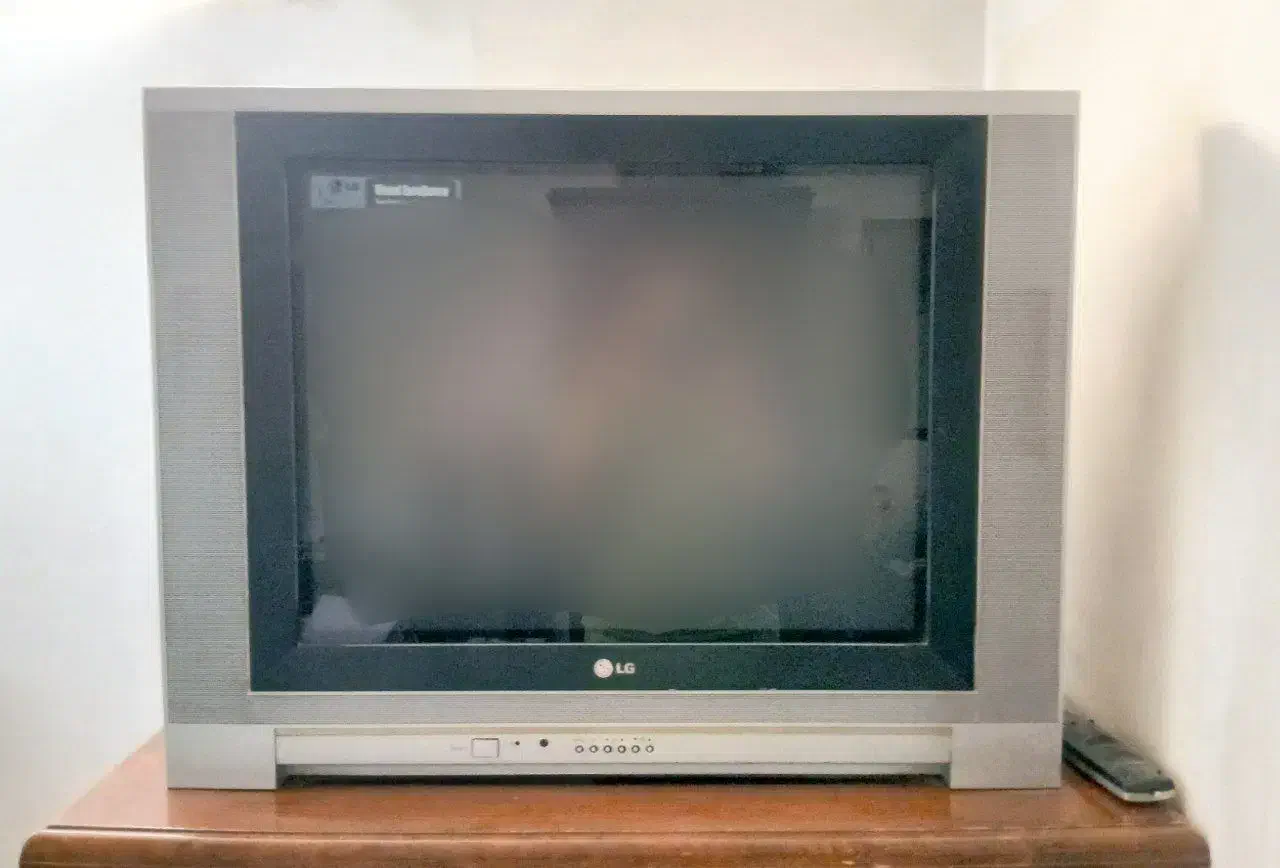 تلویزیون قدیمی|تلویزیون و پروژکتور|ورامین, شهرک ولیعصر|دیوار