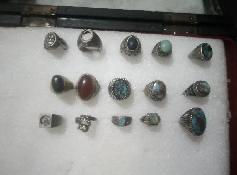 انگشتر|بدلیجات|نیشابور, گنبد سبز|دیوار