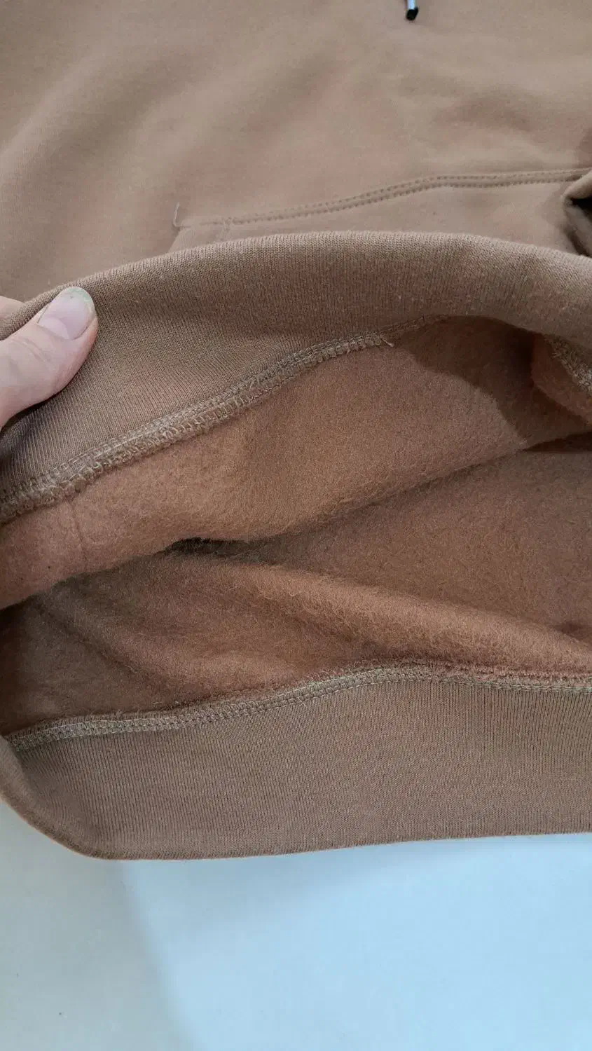 هودی زنونه|لباس|اراک, |دیوار