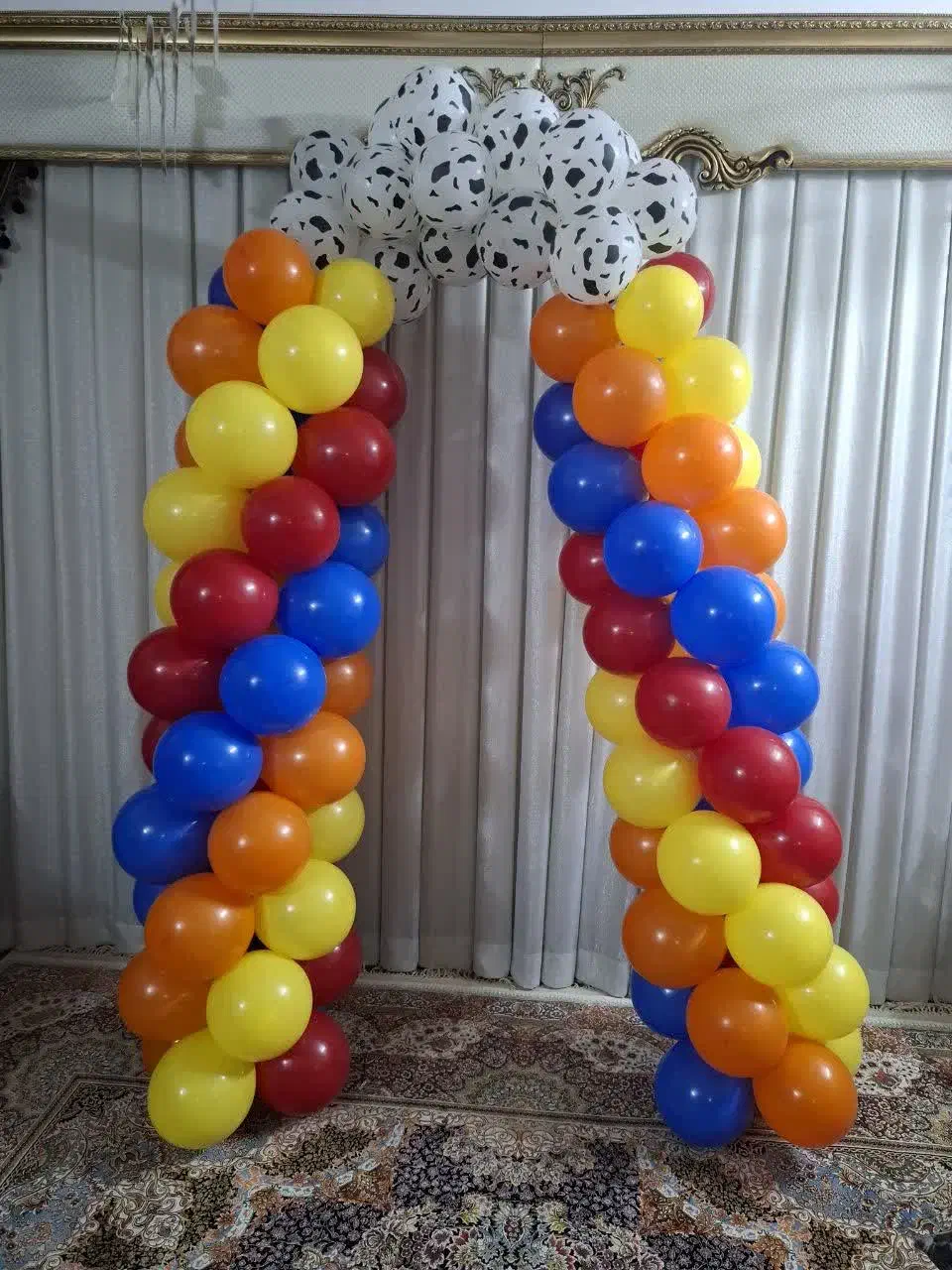 استند بادکنک رنگی|صنایع دستی و سایر لوازم تزئینی|قم, شهرک امام حسن|دیوار