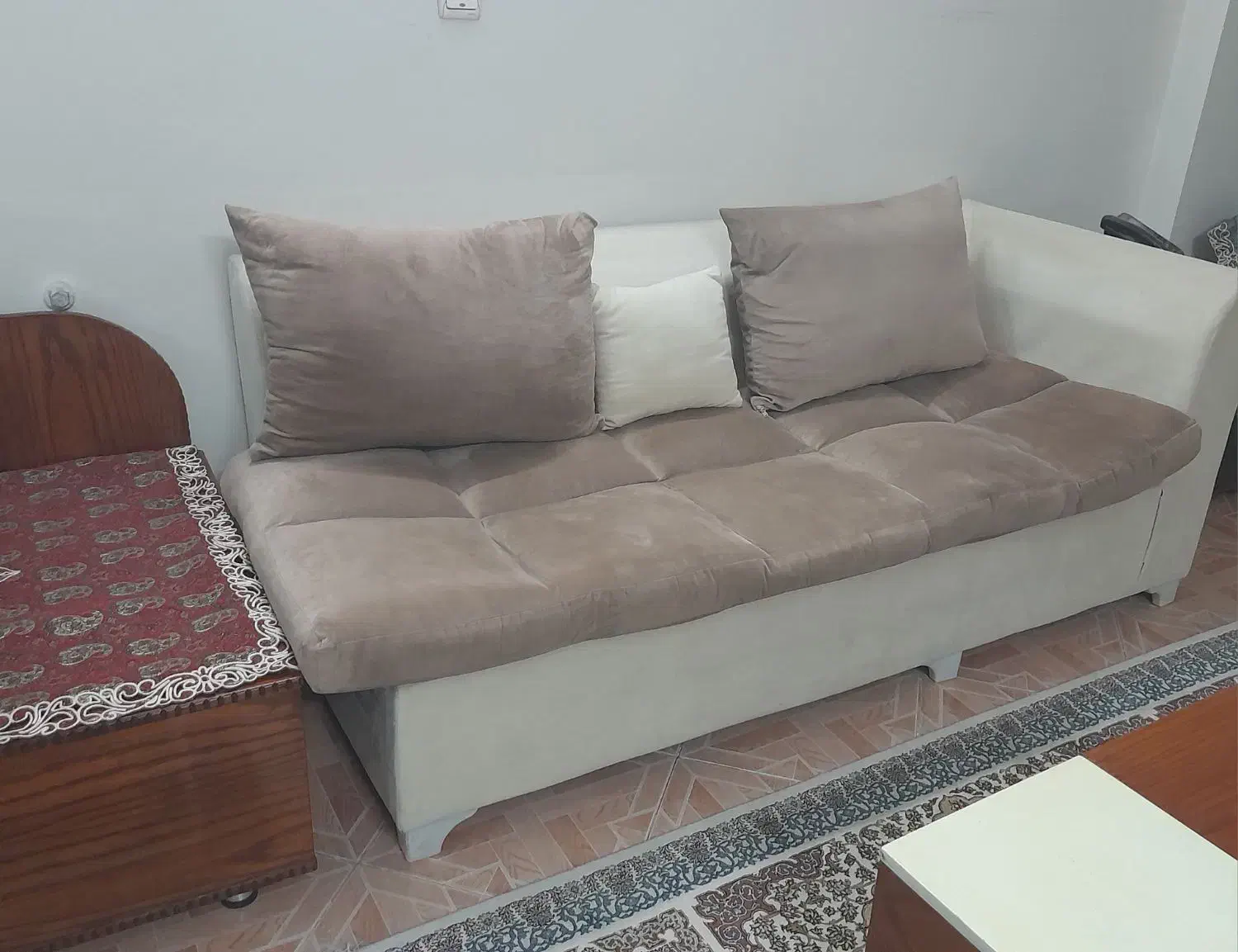 مبل و میز ناهار خوری|مبلمان خانگی و میز عسلی|ری, شهید غیوری (ابن باویه)|دیوار