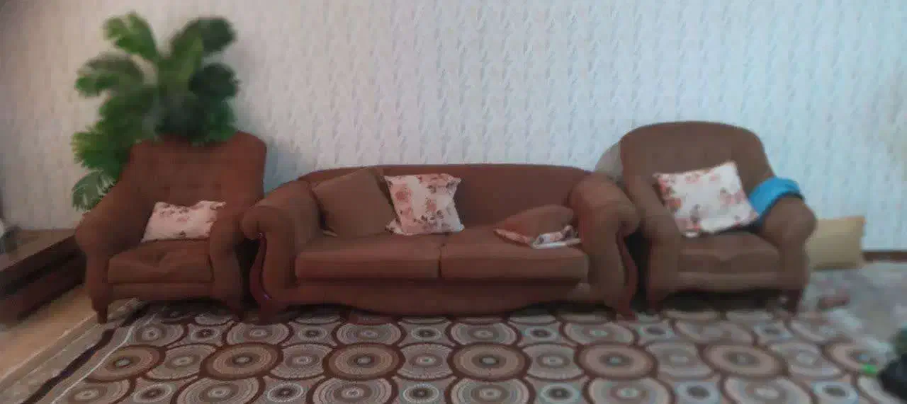 مبل دست دوم|مبلمان خانگی و میز عسلی|صدرا-فارس, فاز ۱|دیوار