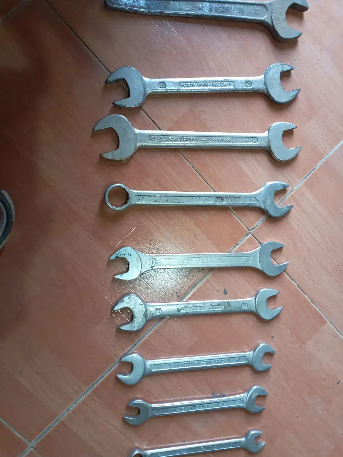 آچار تخت|ابزارآلات|قرچک, مهدیه|دیوار