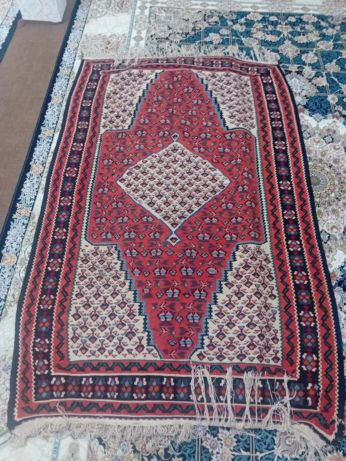 گلیم دست بافت|گلیم، جاجیم، گبه|کرمانشاه, |دیوار