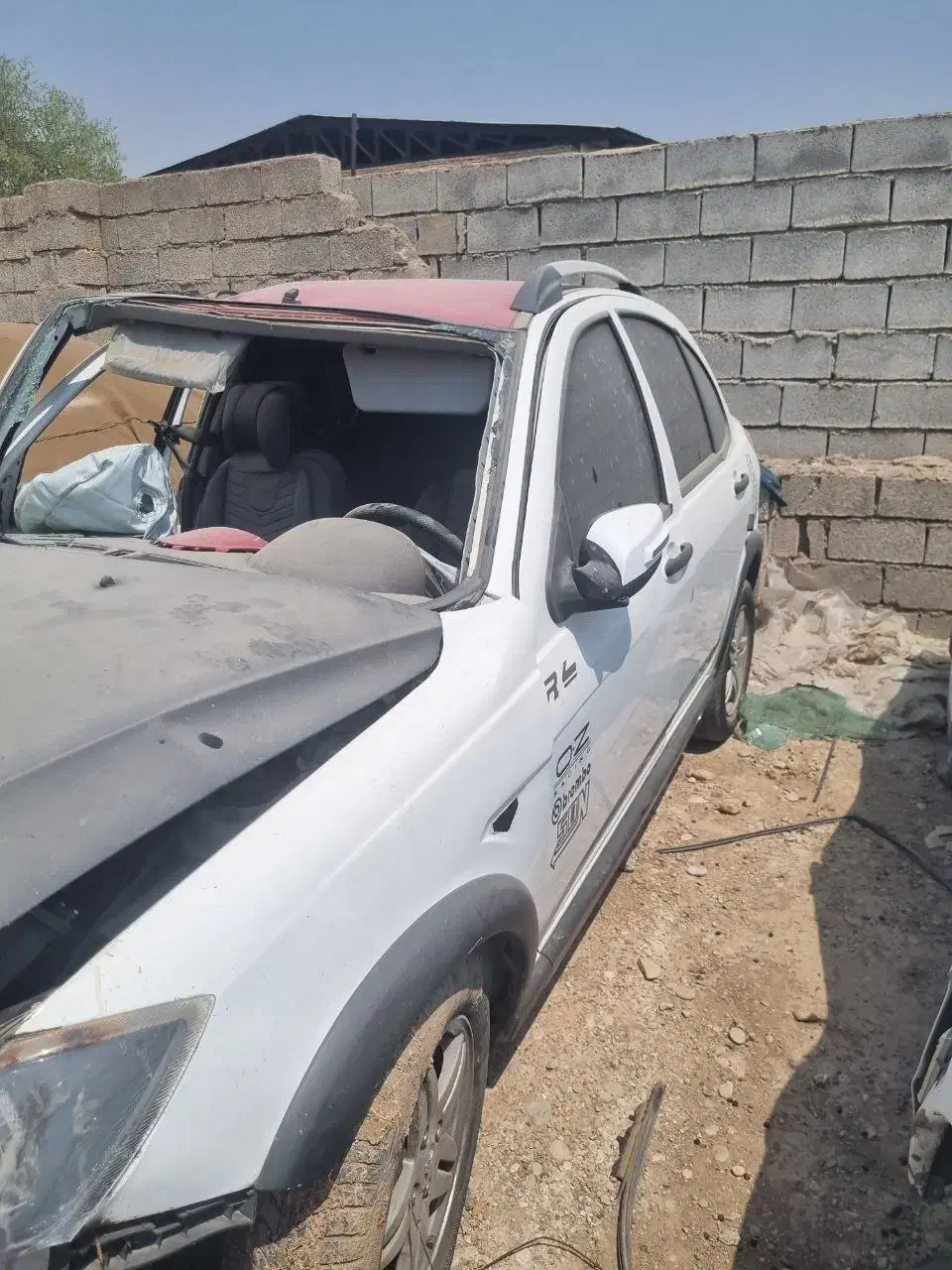 کوئیک 1400 سفید قرمز تصادفی|خودرو سواری و وانت|دزفول, |دیوار
