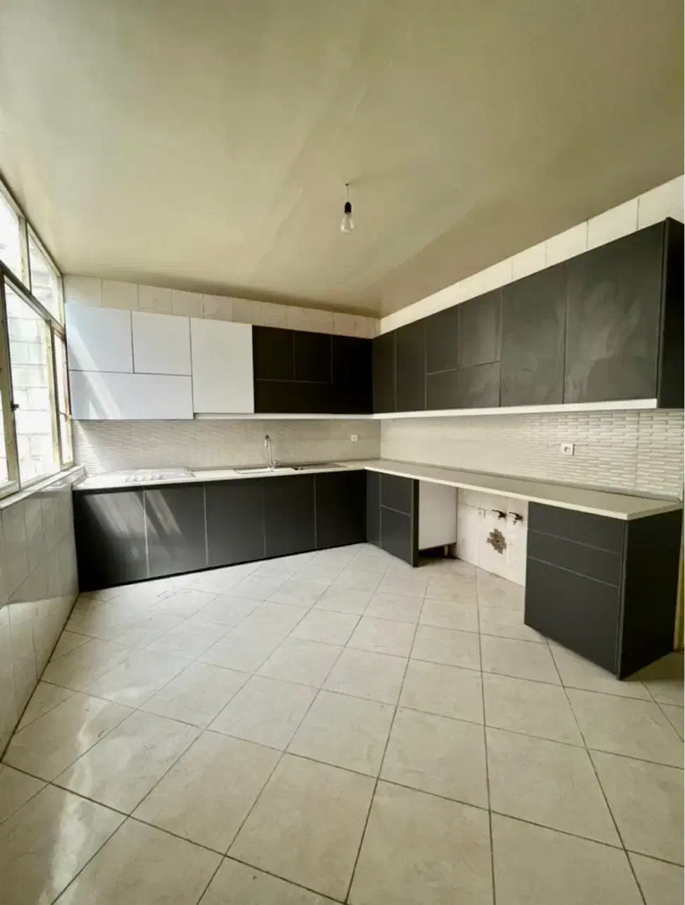 تاپ لوکیشن پاسداران ۲۸۰مترتکواحدی/یکواحداز دو واحد|اجارهٔ آپارتمان|تهران, پاسداران|دیوار