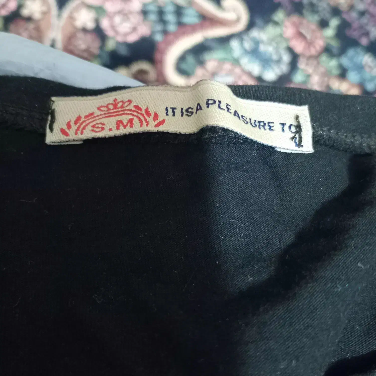 تی شرت|لباس|احمدآبادمستوفی, |دیوار