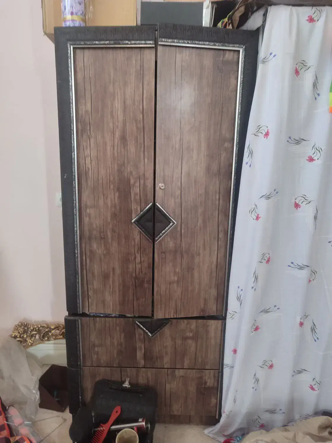 کمد لباس|تخت و سرویس خواب|اصفهان, درب کوشک|دیوار