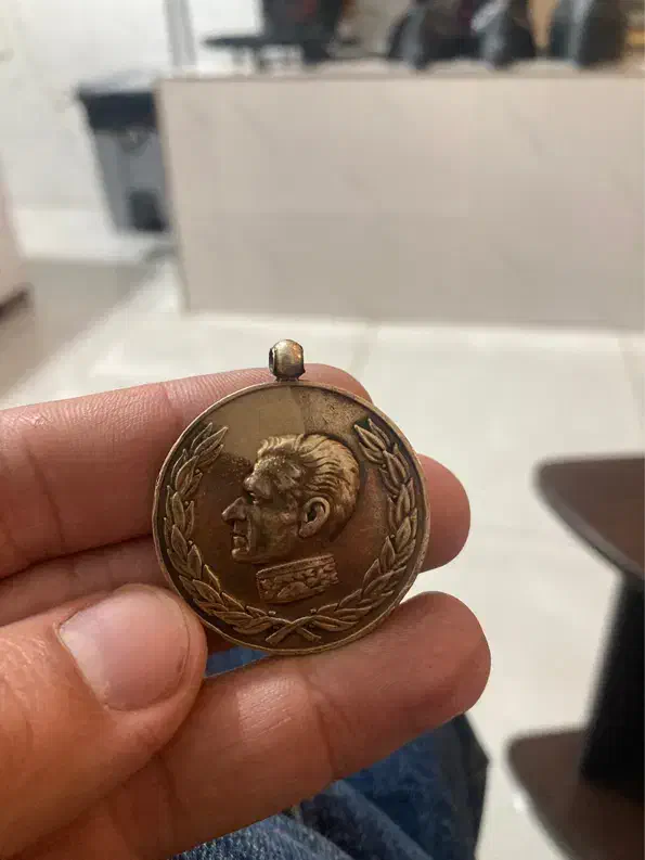 سکه یادبود|کلکسیون اشیاء عتیقه|خرمآباد, |دیوار