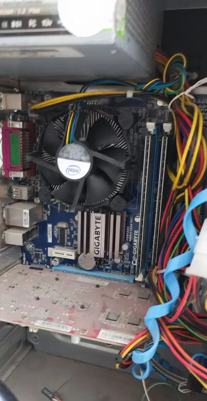 کامپیوتر|رایانه رومیزی|دورود, |دیوار