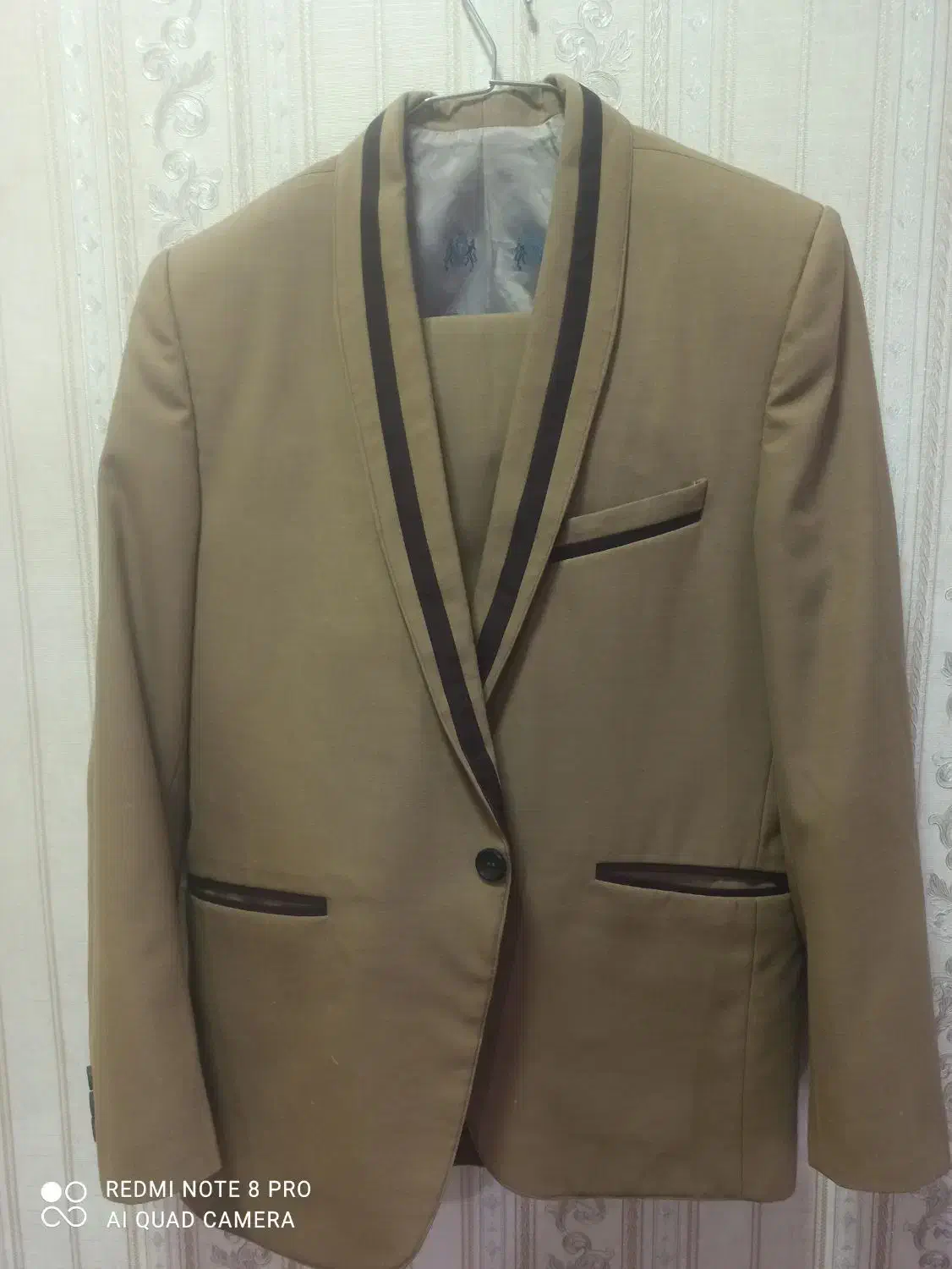 یک کوت شلوار شیک|لباس|دوگنبدان, |دیوار