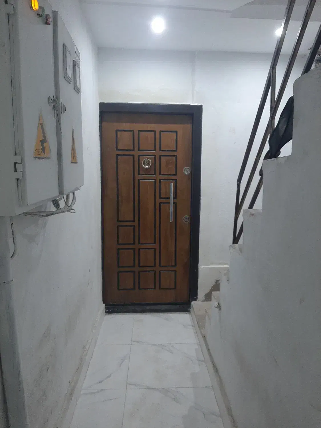 ۴۲مترفلت بازسازی شده سندتجاری پ ۱ شهرک امام رضا|فروش دفتر کار، اتاق اداری، مطب|بندرعباس, |دیوار