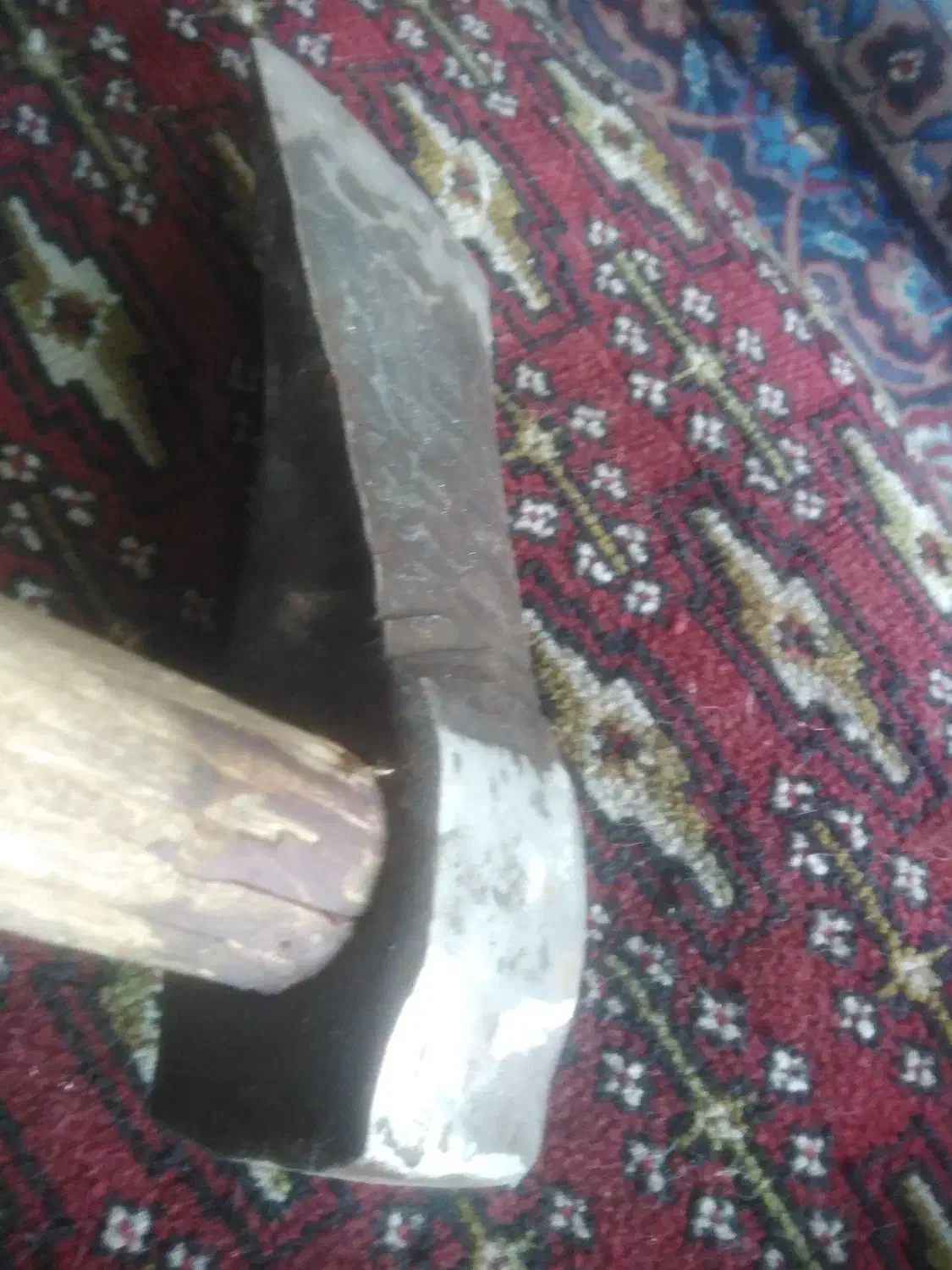 تبر قدیمی حدود 60 ال 70 ساله|کلکسیون اشیاء عتیقه|اصفهان, هفتون|دیوار