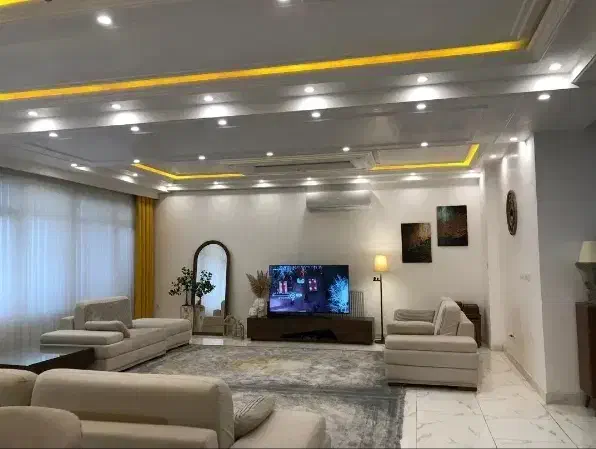 ۱۶۴ متر تکواحدی/ کلید اول/ بر خیابان خاتم|فروش آپارتمان|خرمآباد, |دیوار