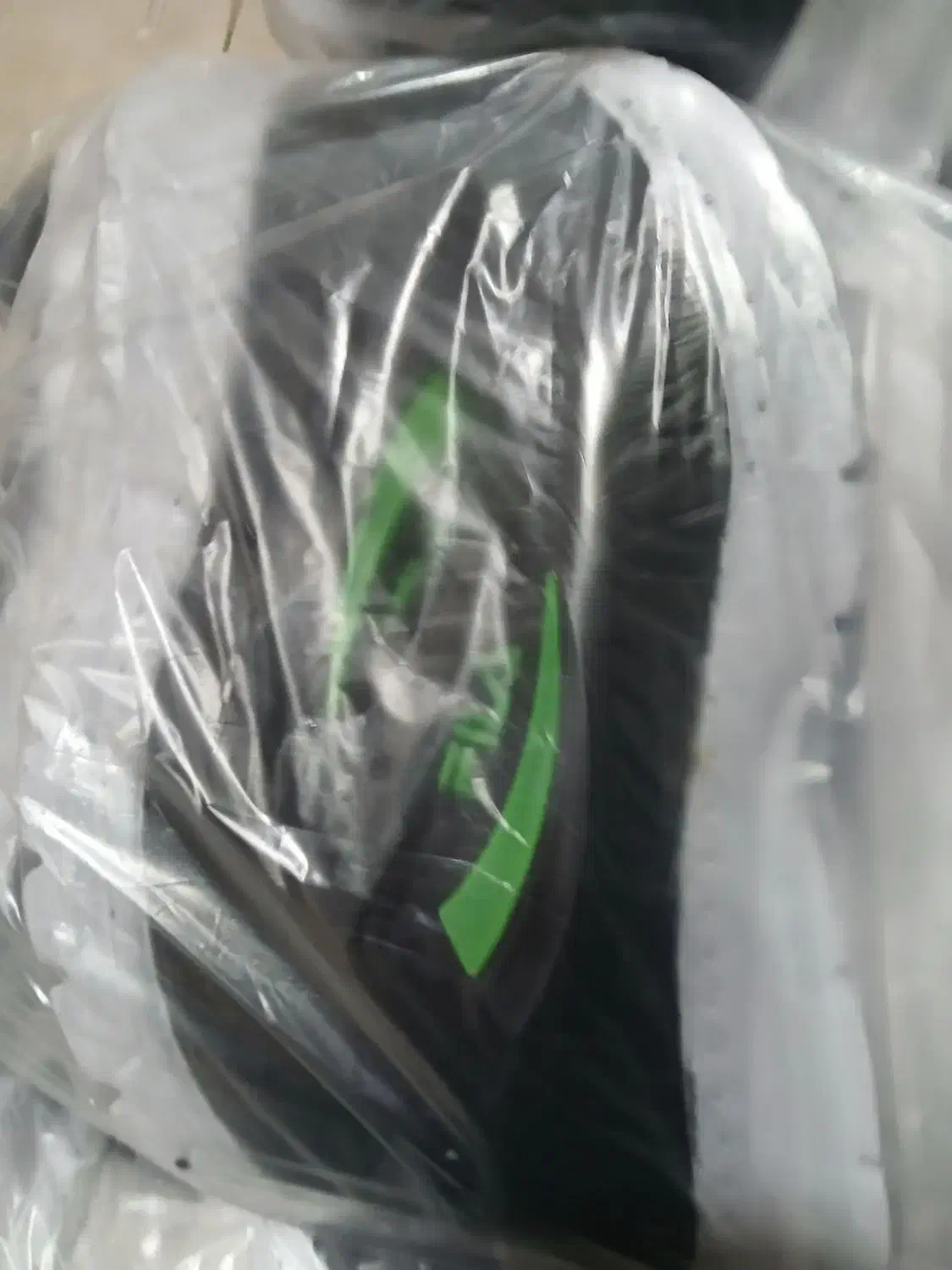 کتونی حراجی عمده ای داریم|لباس|مشهد, جانباز|دیوار