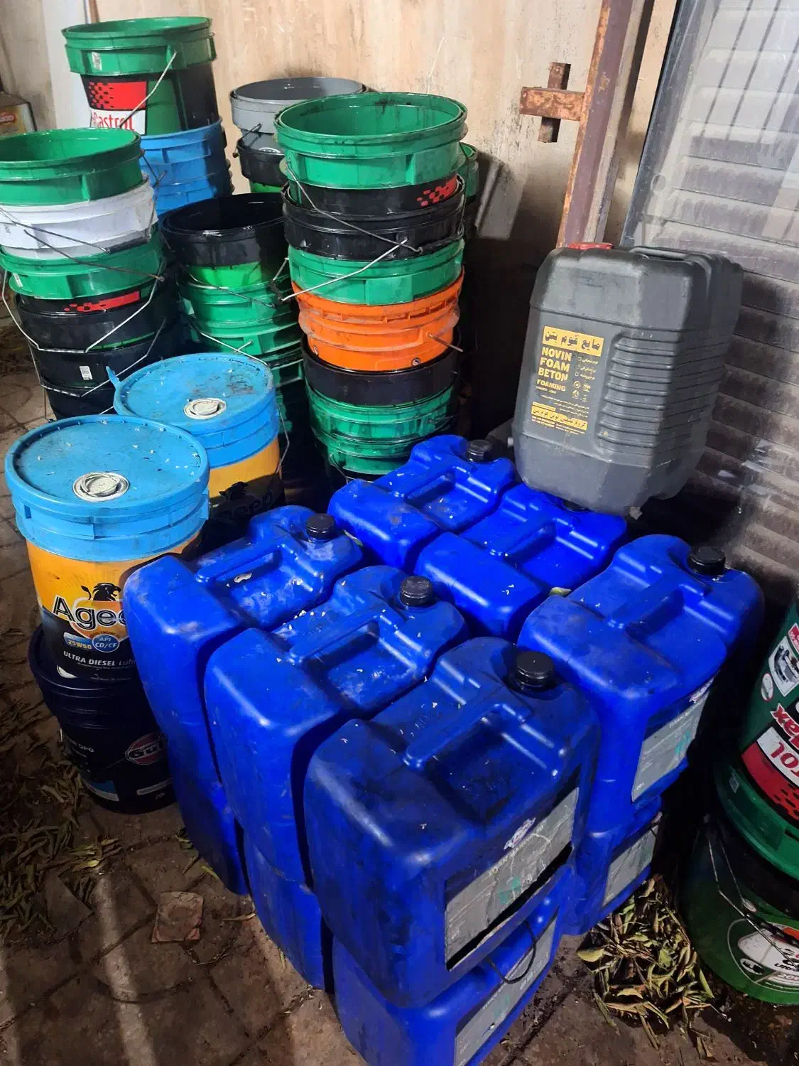 سطل|لوازم نظافت|بوشهر, |دیوار