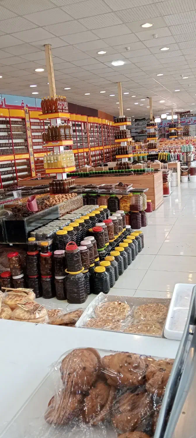 نیروی خانم جهت کار در زیتون فروشی|استخدام خدمات فروشگاه و رستوران|خرمآباد (تنکابن), |دیوار