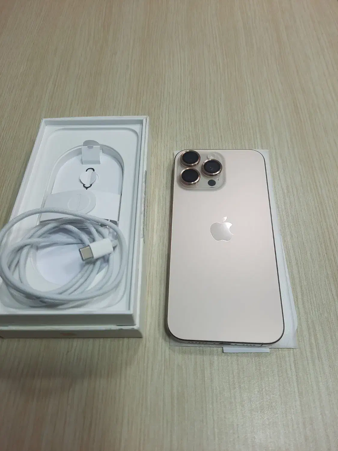 آیفون ۱۶ پرومکس ۲۵۶ گیگ|موبایل|تهران, نارمک|دیوار