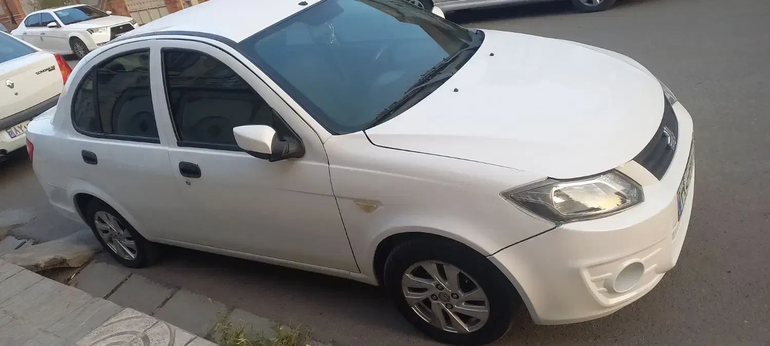 ساینا مدل ۹۷ ماشین در حد ۴۰۰ میباشد|خودرو سواری و وانت|پارسآباد, |دیوار