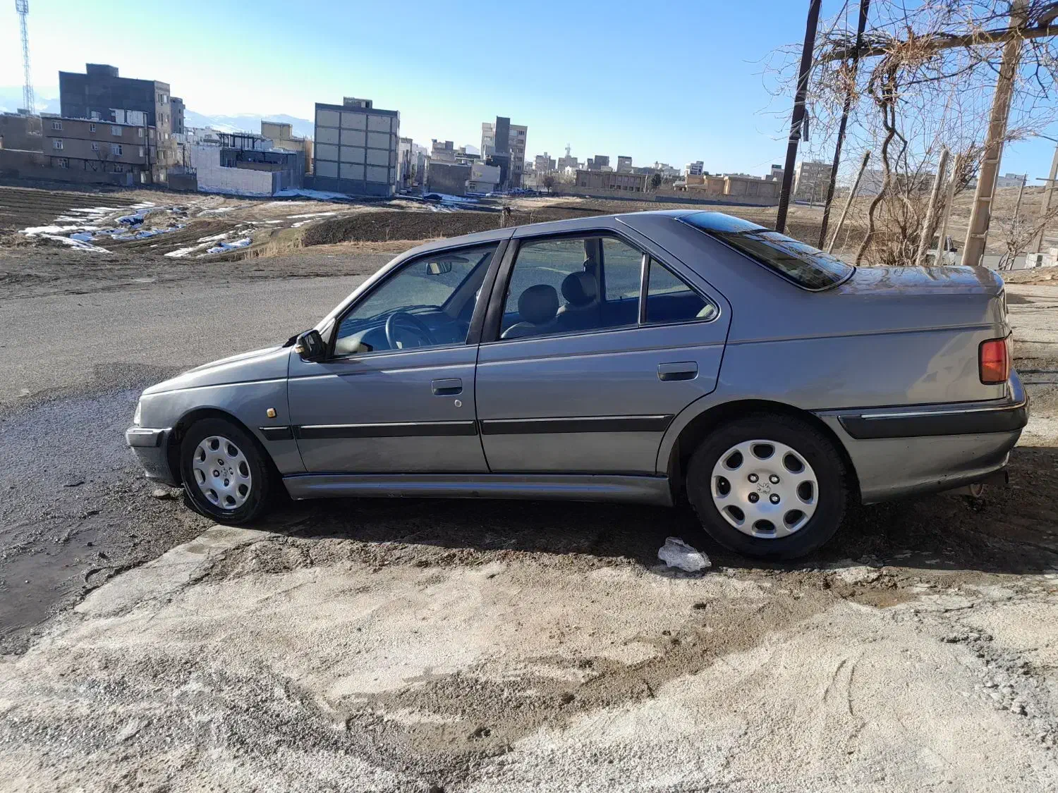 پژو پارس مدل ۹۳|خودرو سواری و وانت|سنقر, |دیوار