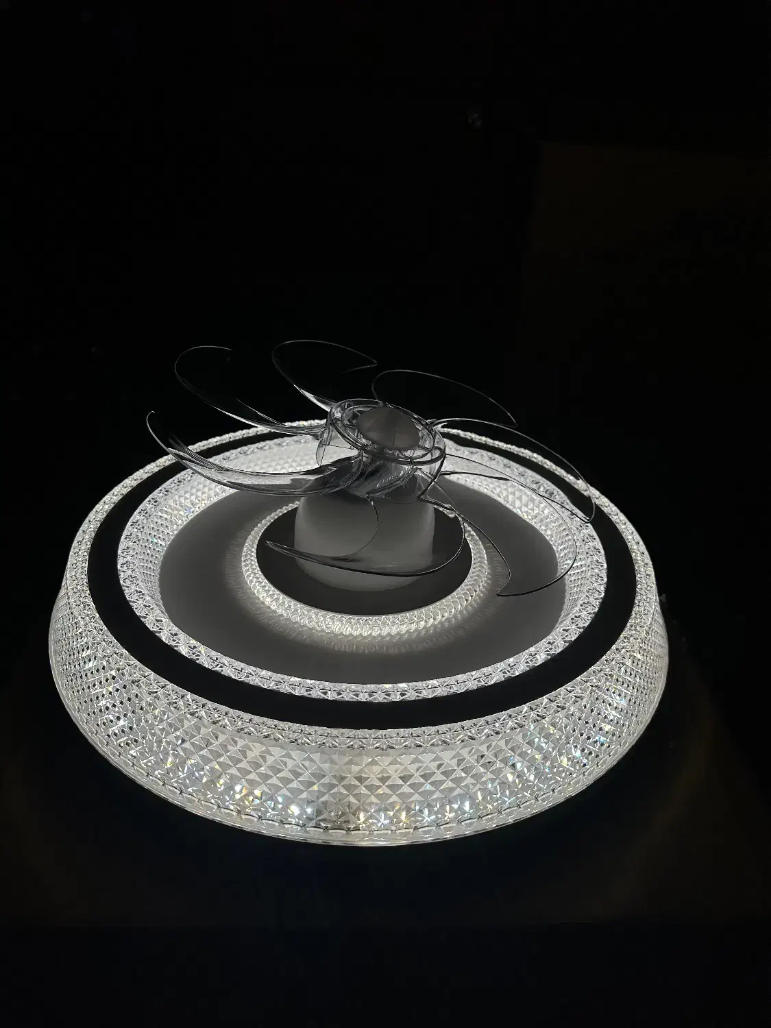 چراغ سقفی پنکه دار ۷۲وات|لوستر و چراغ آویز|تهران, حکیمیه|دیوار