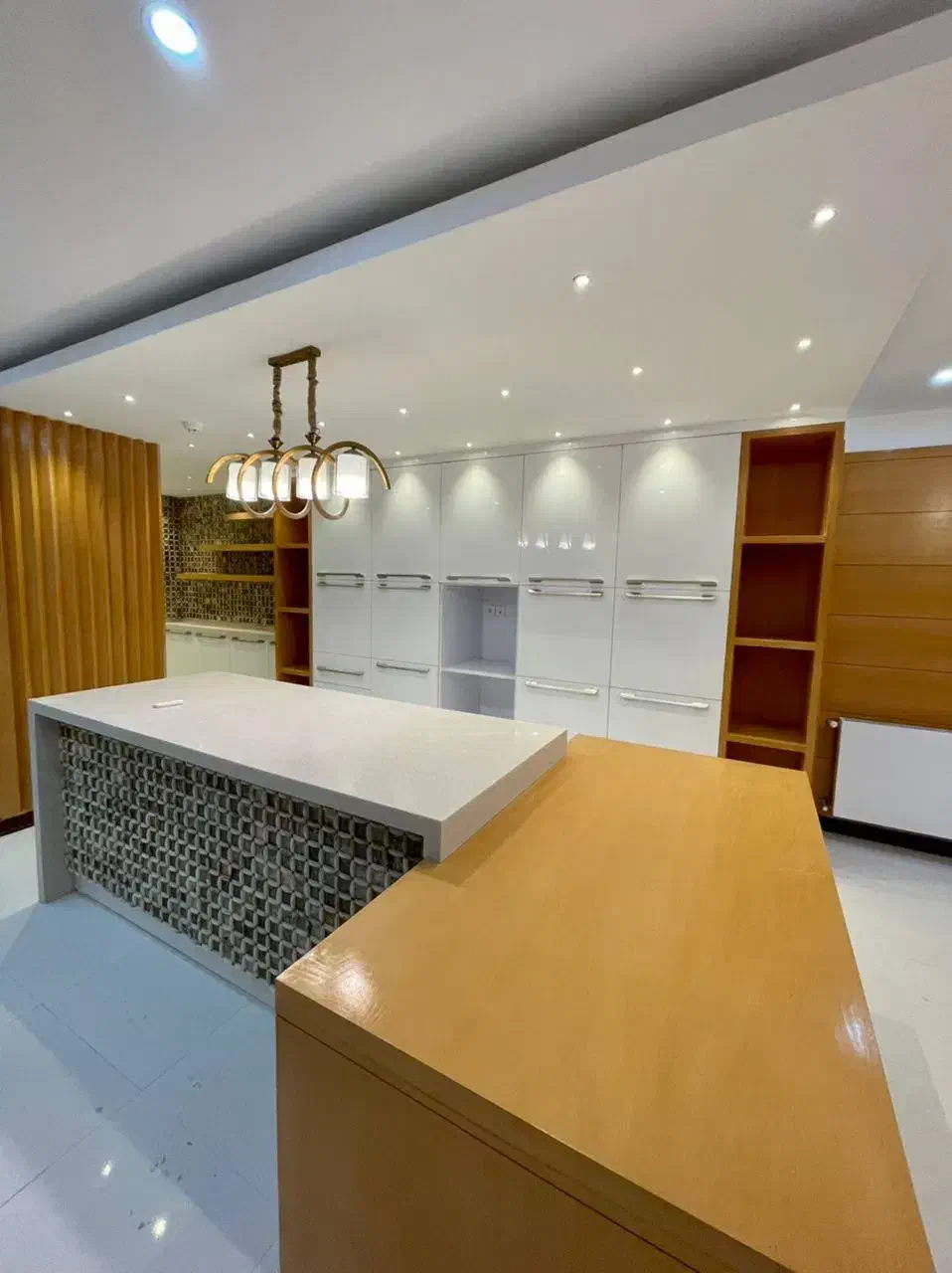 2خواب 125متر تمیز و مرتب واقع در خیابان شیمی گیاه|اجارهٔ آپارتمان|شیراز, شیمی گیاه|دیوار