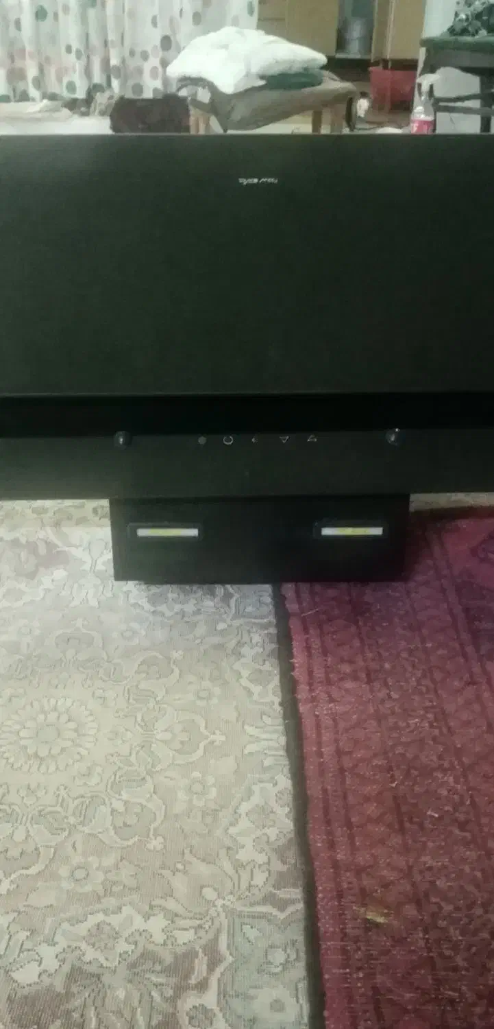 هود|هود|نیشابور, مدرس|دیوار