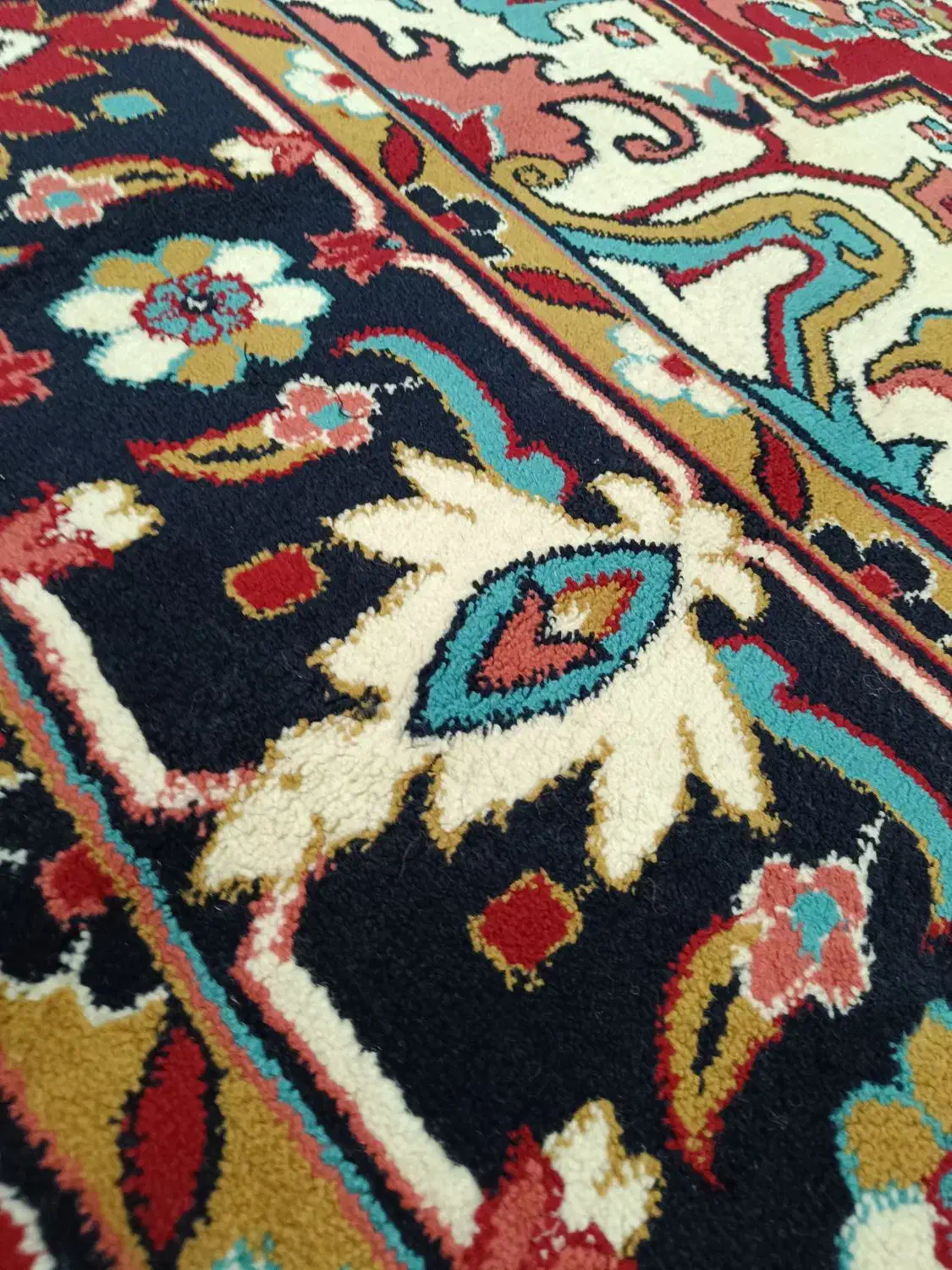 گلیم فرش ضخیم|فرش|همدان, |دیوار