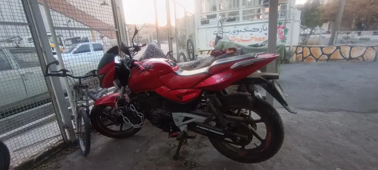 موتور پالس ۲۲۰ مدل ۹۱|موتورسیکلت|اسلام‌شهر, باغ فیض|دیوار
