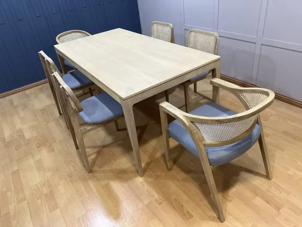 به همکار‌نجار-نقاش ماهر و کارگر ساده نیازمندیم|استخدام صنعتی، فنی، مهندسی|تبریز, |دیوار