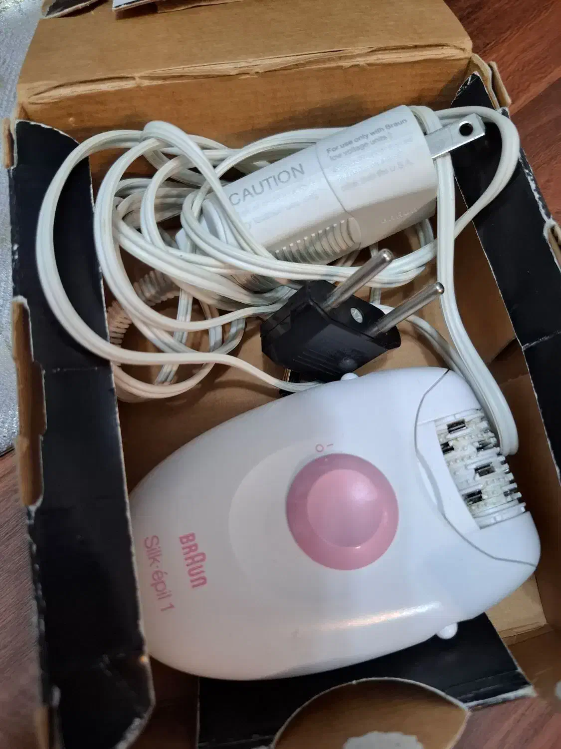 اپلیدی|آرایشی، بهداشتی، درمانی|فولادشهر, C7|دیوار