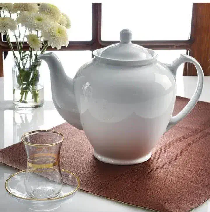 قوری چینی سفید|قوری، کتری، قهوهساز دستی|مشهد, شهرک بهارستان|دیوار