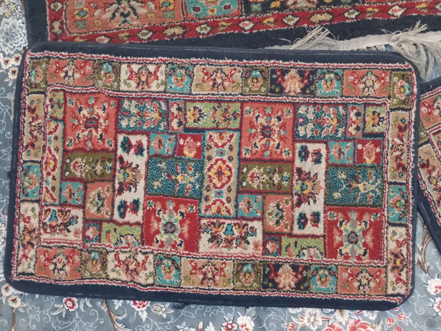 فرش و پادری|فرش|شاهینشهر, عطار|دیوار