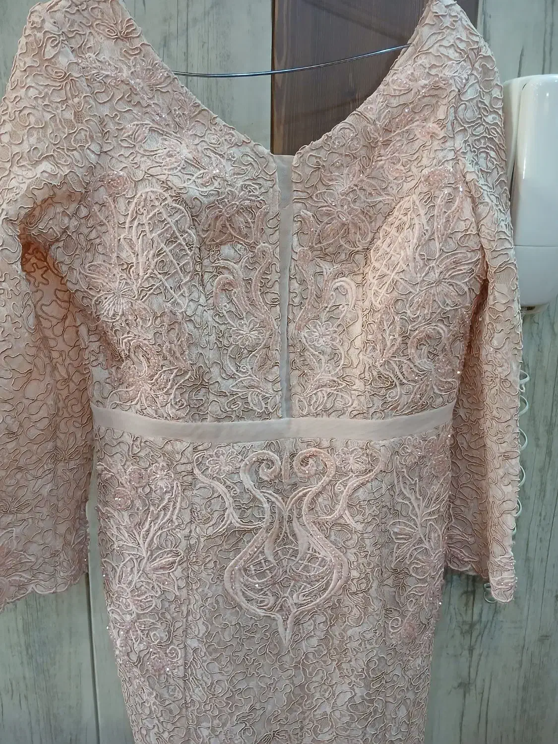 لباس|لباس|همدان, |دیوار