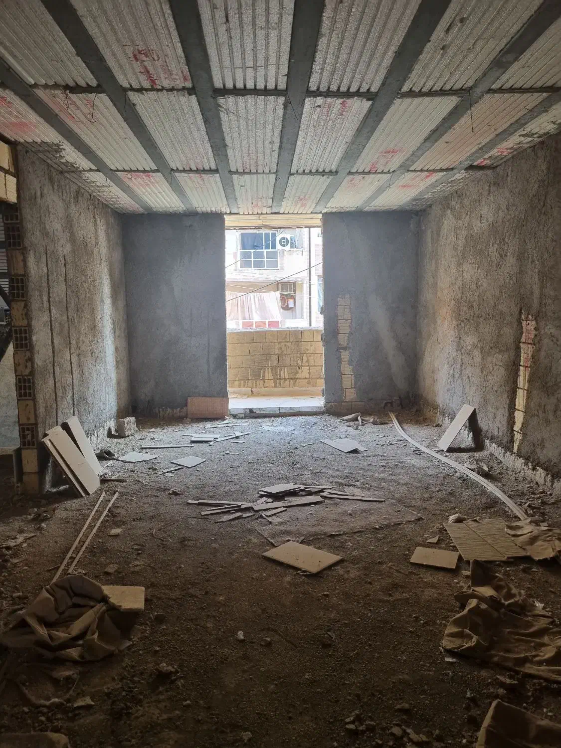 آپارتمان نیمه کار ۹۵ متری مسکن مهر بلوارکشاورز|فروش آپارتمان|شوشتر, |دیوار