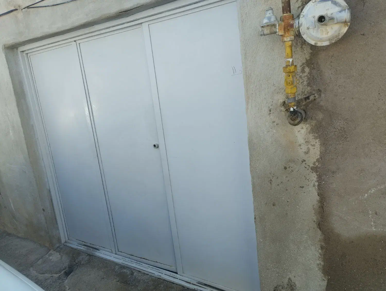 درب آهنی پارکینگ متراژ عرض 2/20در2متر|مصالح و تجهیزات ساختمان|شوط, |دیوار