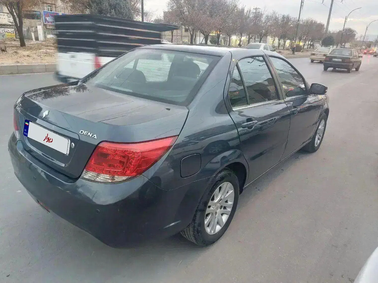 دنا پلاس ۵ دنده|خودرو سواری و وانت|مرودشت, بیست متری بیمارستان|دیوار