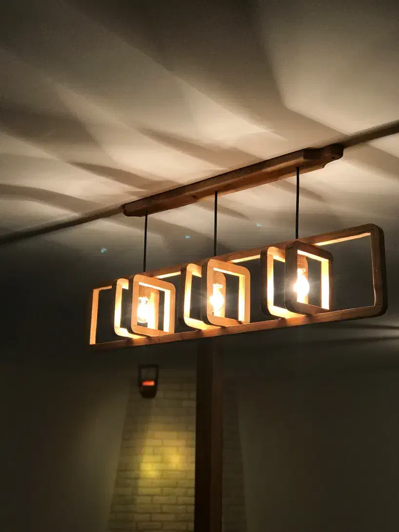 لوستر سه شاخه چوبی مینیمال|لوستر و چراغ آویز|کرج, گوهردشت|دیوار