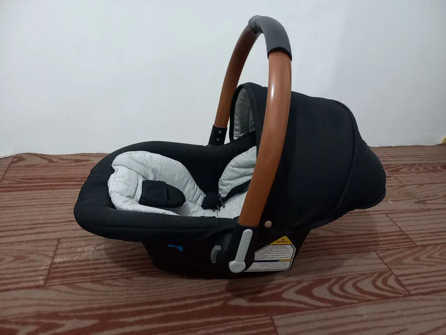 کریر|کالسکه و لوازم جانبی|مشگین شهر, |دیوار