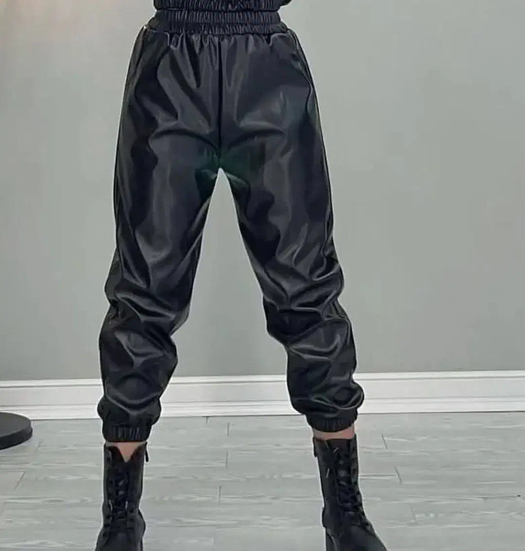 شلوارجاگر چرم داخل کُرکی نوآکبند فری سایز(تا۴۸)|لباس|ایلام, |دیوار