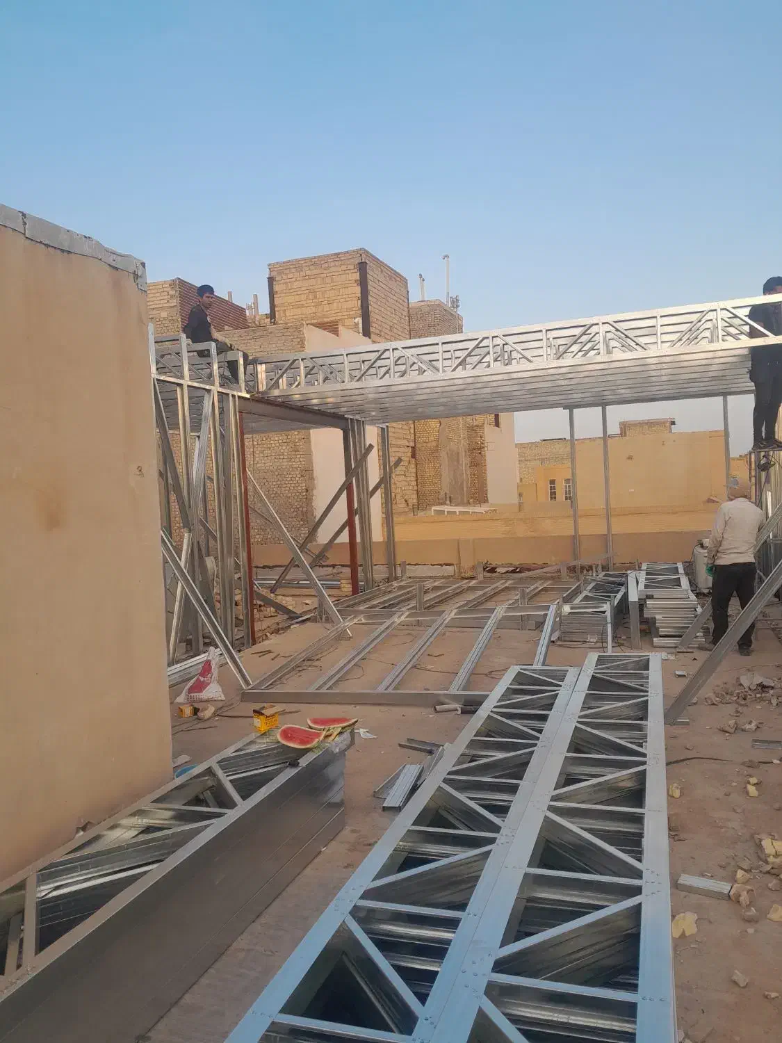 سازه ال اس اف|خدمات پیشه و مهارت|یزد, |دیوار