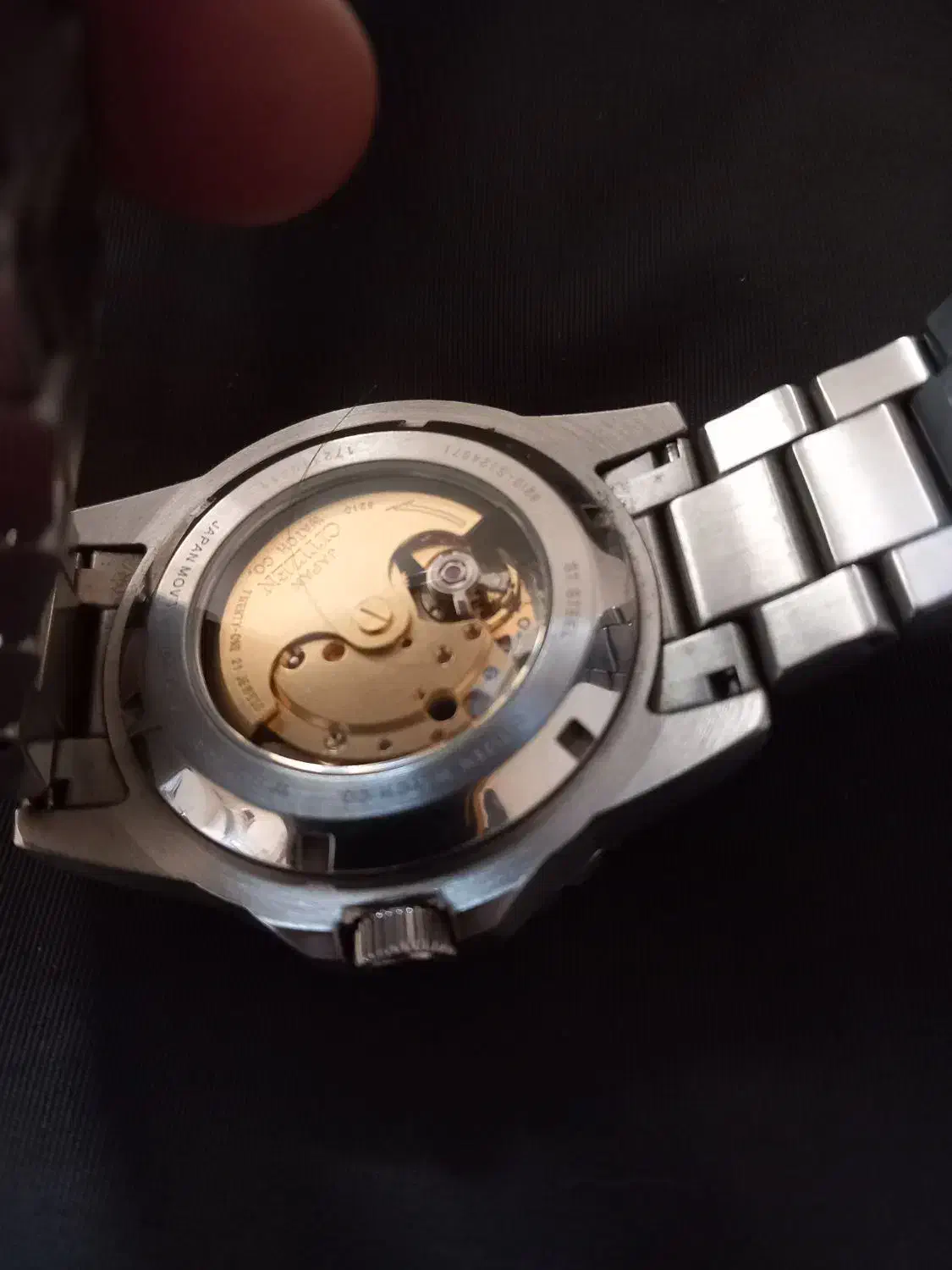 ساعت|ساعت|مشهد, پروین اعتصامی|دیوار