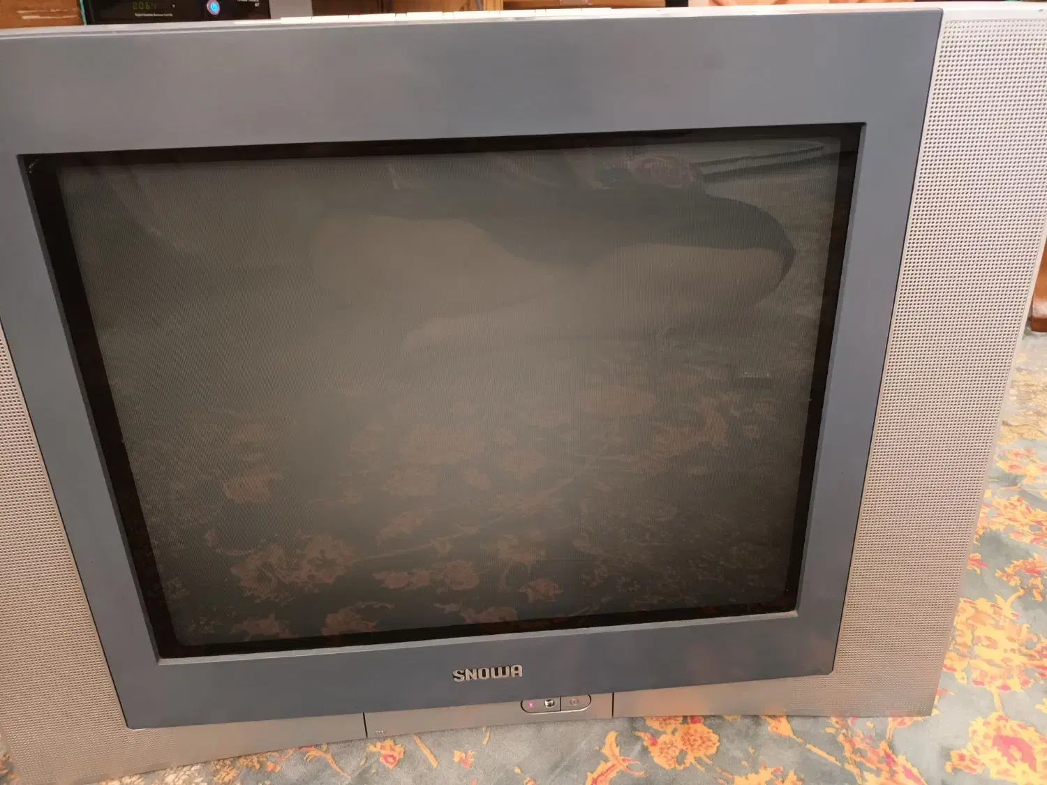 تلویزیون اسنوا اصل کره ۲۱ اینچ|تلویزیون و پروژکتور|رشت, شکار اسطلخ|دیوار