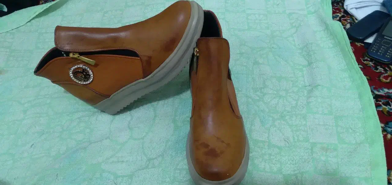 کفش|کیف، کفش، کمربند|مشهد, نظام دوست|دیوار