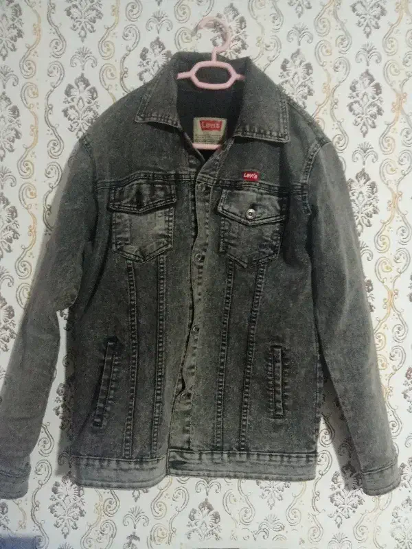 کت لی درحدنو|لباس|مشهد, طبرسی شمالی|دیوار